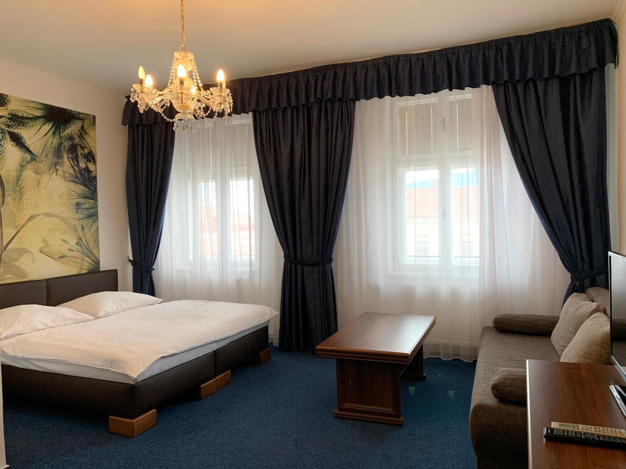 Hotel Ruzek Hranice  Kültér fotó