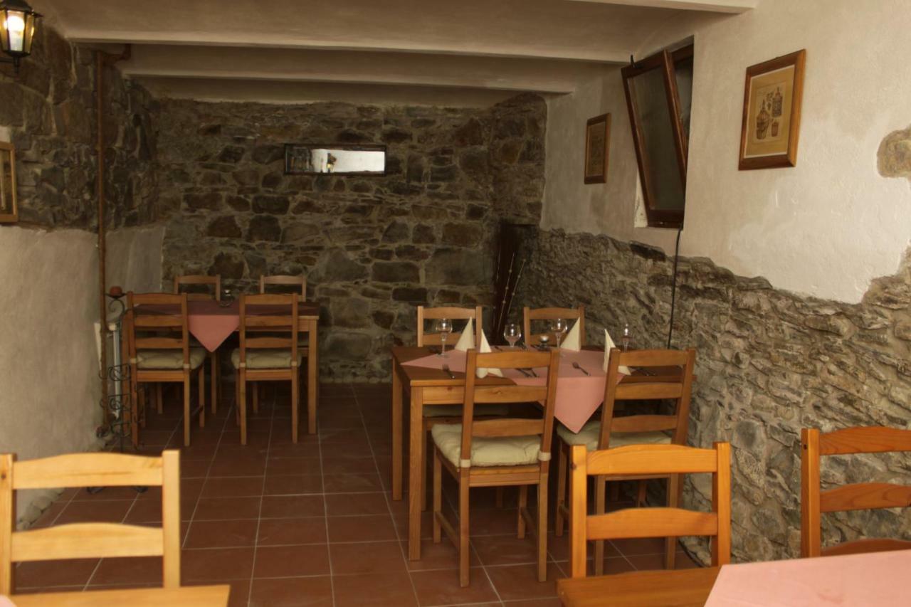 Hotel Ruzek Hranice  Kültér fotó